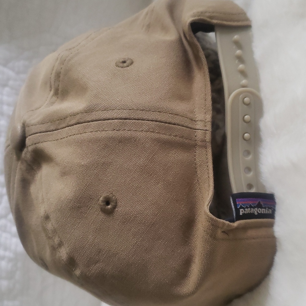 Patagonia Two-Tone Cap with Logo Patch - Picture 2 of 4